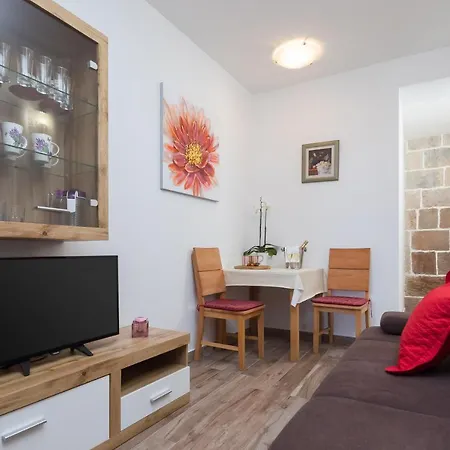 The Beach Suites Jesenice  Exterior foto