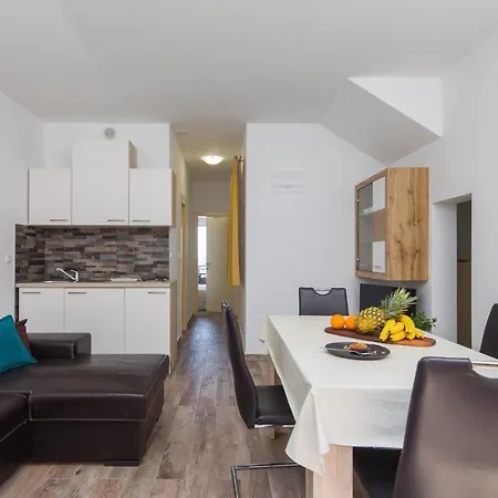 The Beach Suites Jesenice  Exterior foto